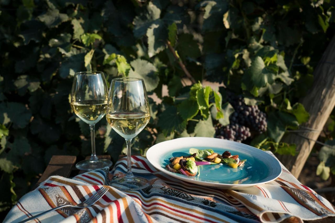 Is Cheas Wine Farm Boutique Hotel San Vero Milis Экстерьер фото