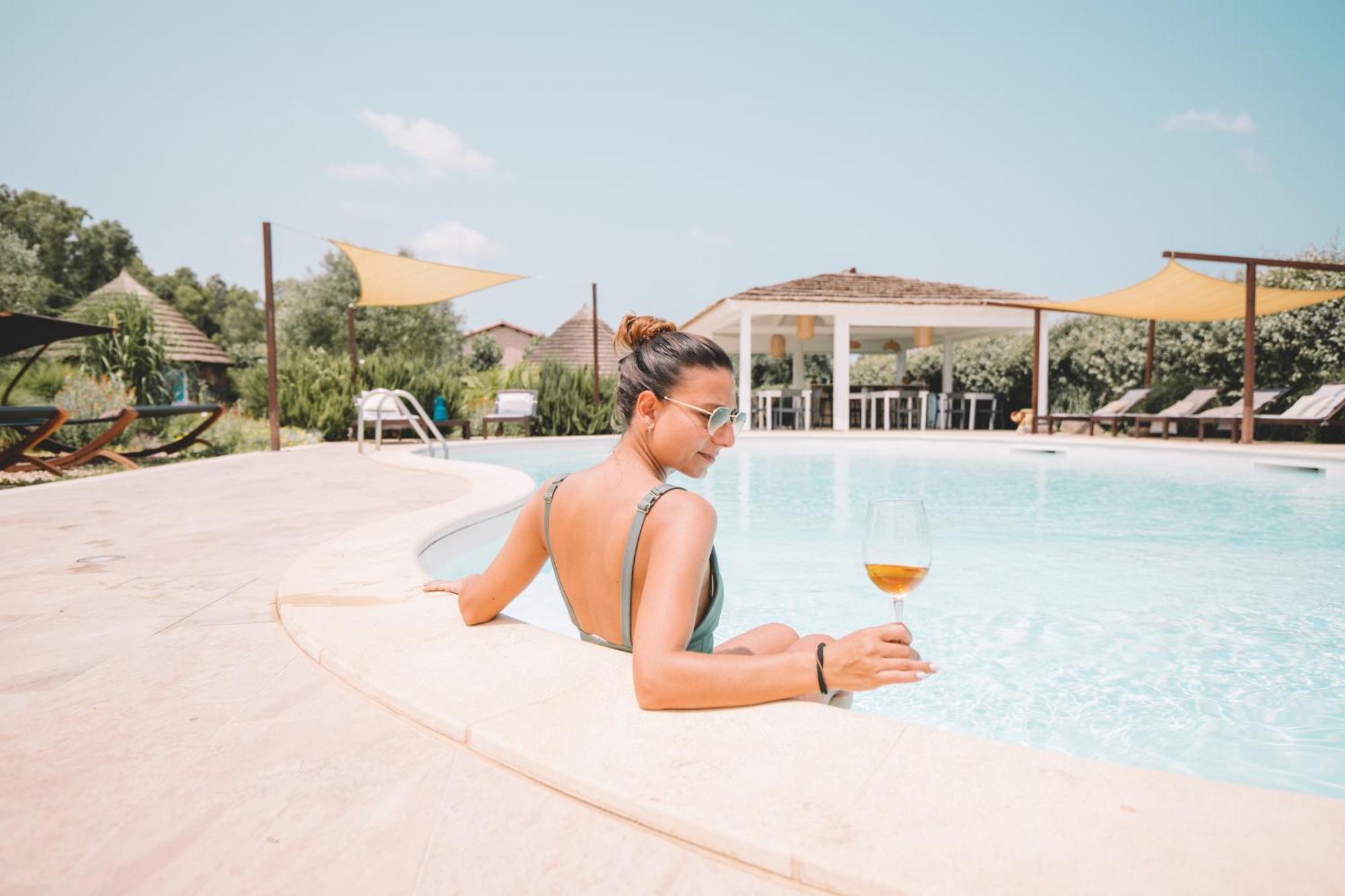 Is Cheas Wine Farm Boutique Hotel San Vero Milis Экстерьер фото