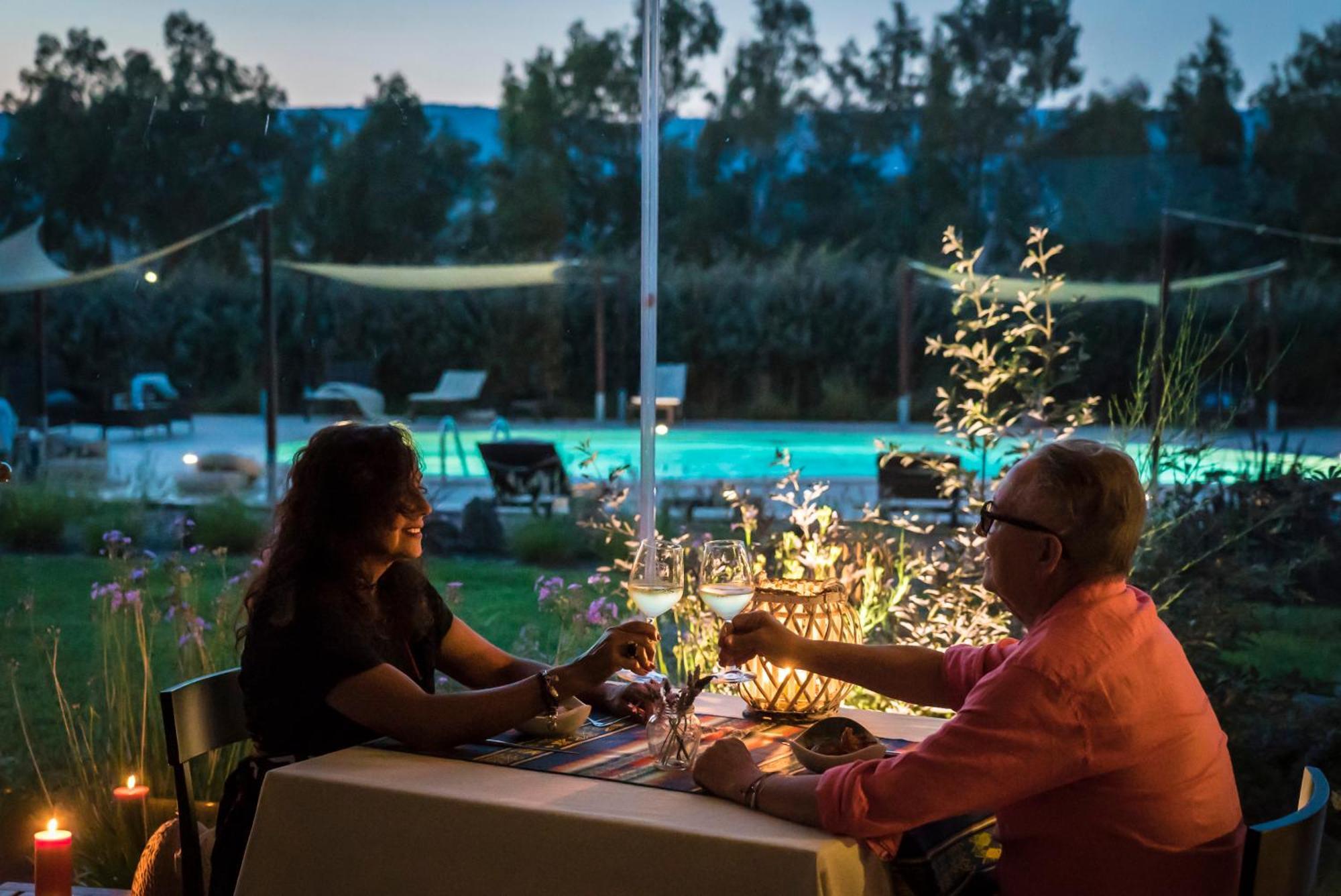 Is Cheas Wine Farm Boutique Hotel San Vero Milis Экстерьер фото